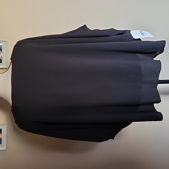 Main Strip Top - Picture 6 of 10